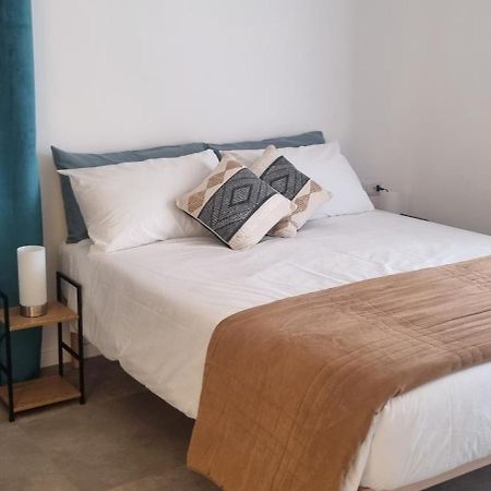 Anthias Rooms Affittacamere Porto San Paolo  Ngoại thất bức ảnh